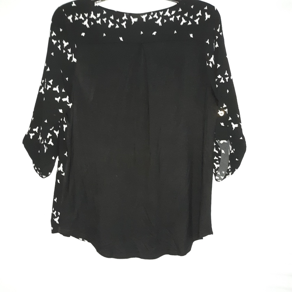 🎃 Janet Chung black and white print top - Picture 2 of 3